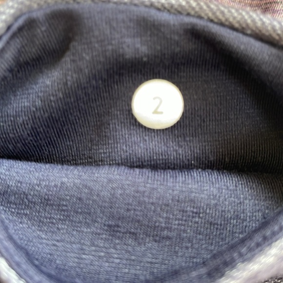 Lululemon capris 2 - Picture 3 of 4